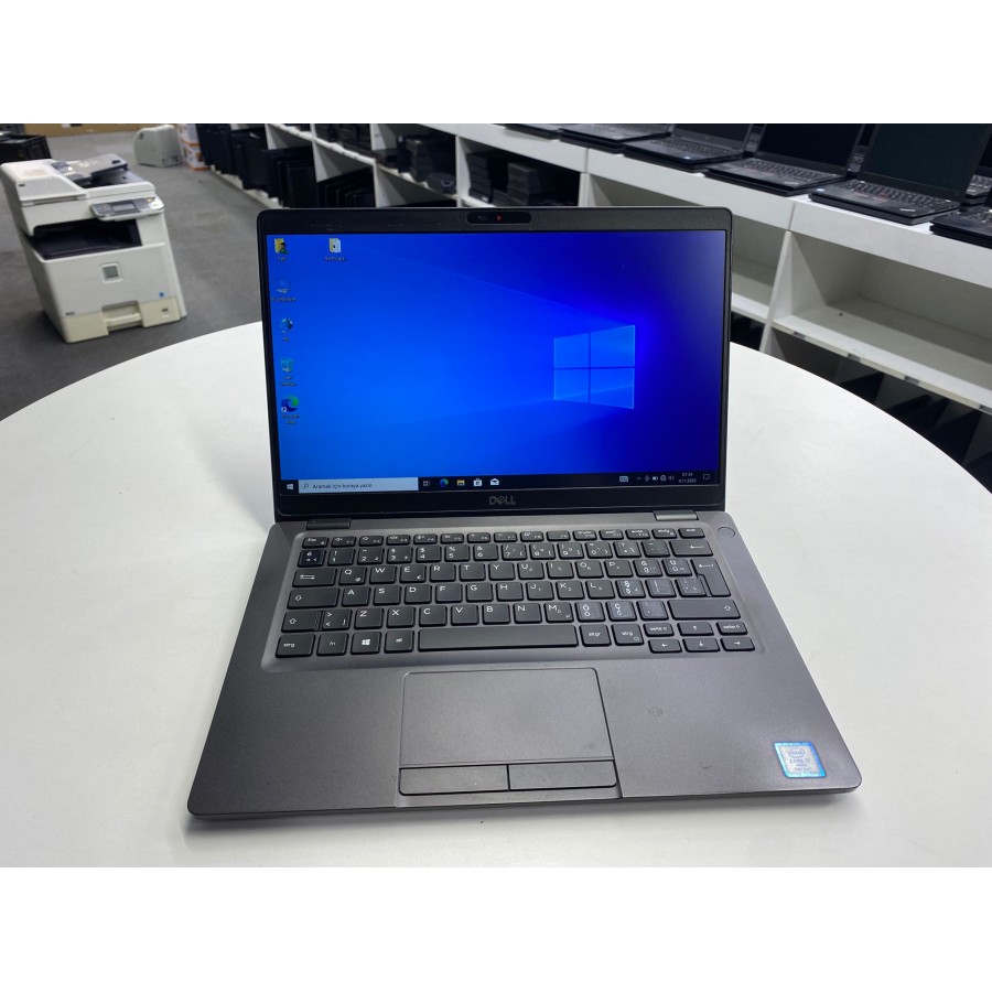 Dell Latitude 5300 Notebook İ7 8665U 8Gb Ddr4 256Gb M2 Ssd 13.3'' Fhd Ips Bx Kalite Laptop 2.El 3Ay Garantili
